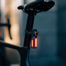 Cargar imagen en el visor de la galería, Magicshine Seemee DV Smart Tail Light