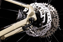 Cargar imagen en el visor de la galería, Bicicleta Cube Aim Ex Desert N&#39; Black talla 16&quot; 27.5&quot; S 2022