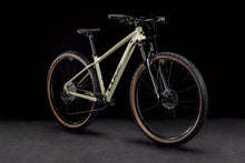 Cargar imagen en el visor de la galería, Bicicleta Cube Aim Ex Desert N&#39; Black talla 16&quot; 27.5&quot; S 2022